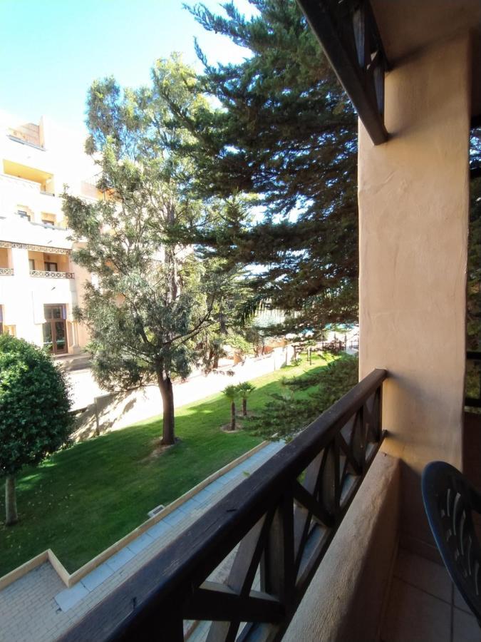 Vistas Laterales Psicina Primera Planta Исла Канела Екстериор снимка